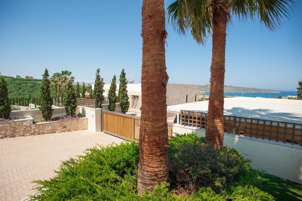 Villa Prigipessa Agia Marina Eksteriør billede