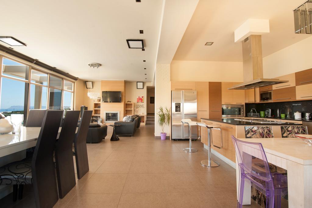 Villa Prigipessa Agia Marina Eksteriør billede
