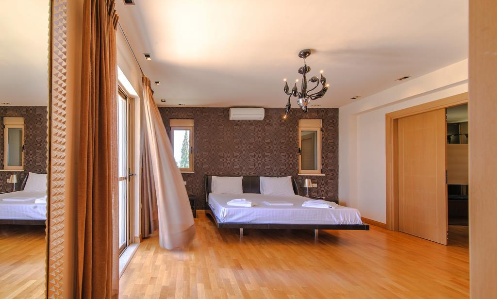 Villa Prigipessa Agia Marina Eksteriør billede